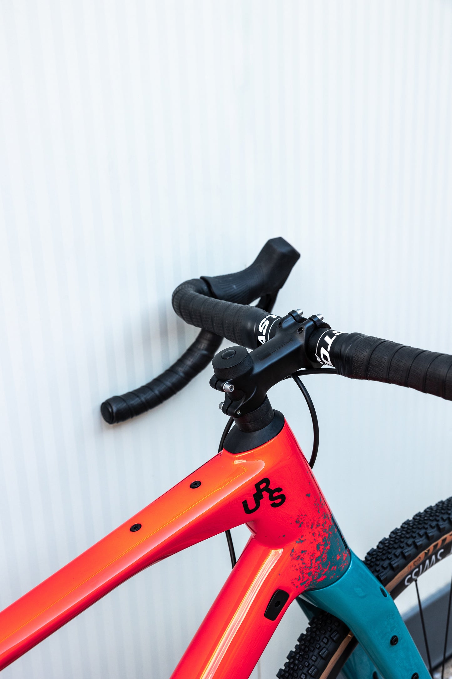 BMC URS TWO NEON RED PETROL TG L