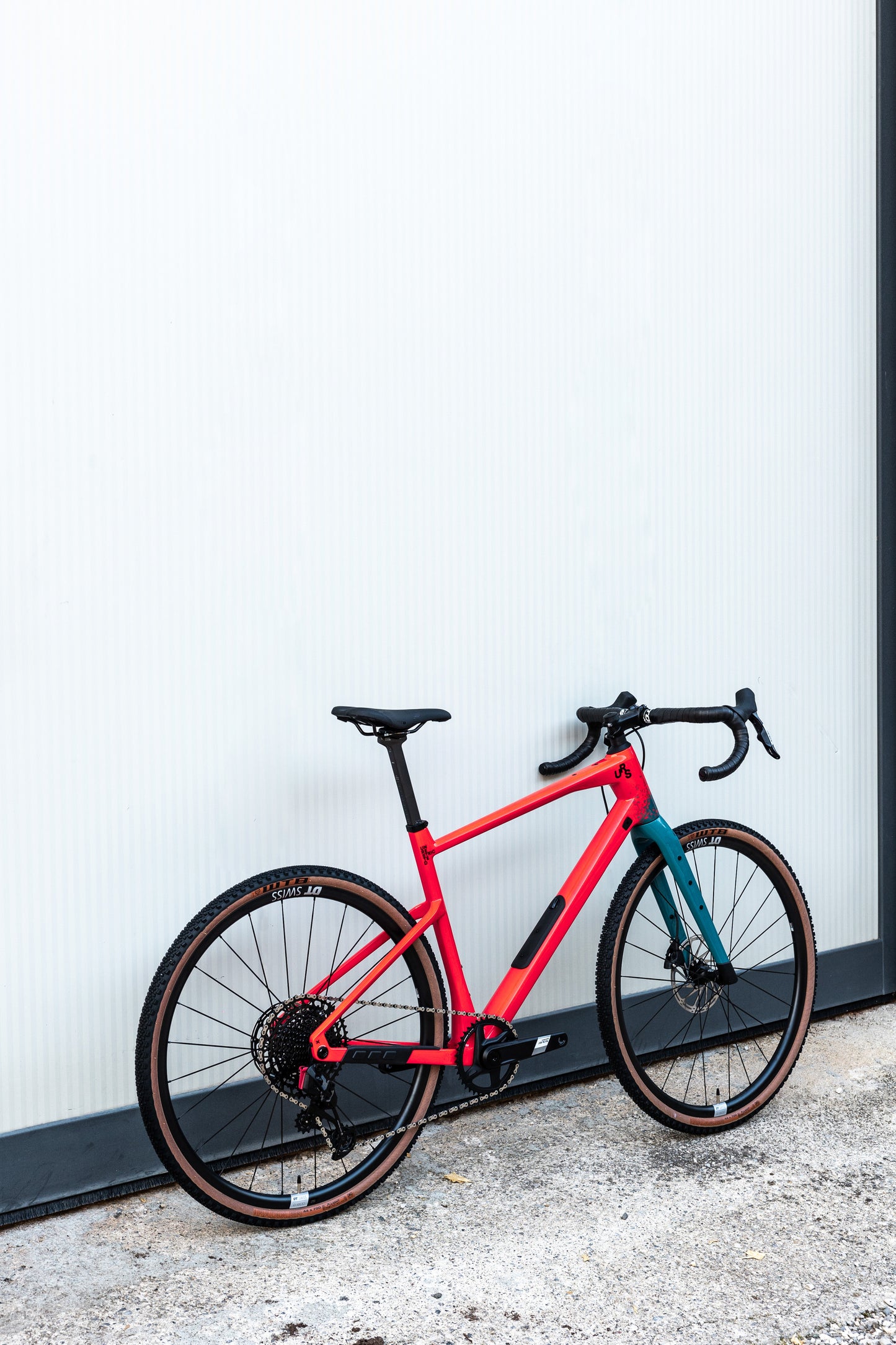 BMC URS TWO NEON RED PETROL TG L