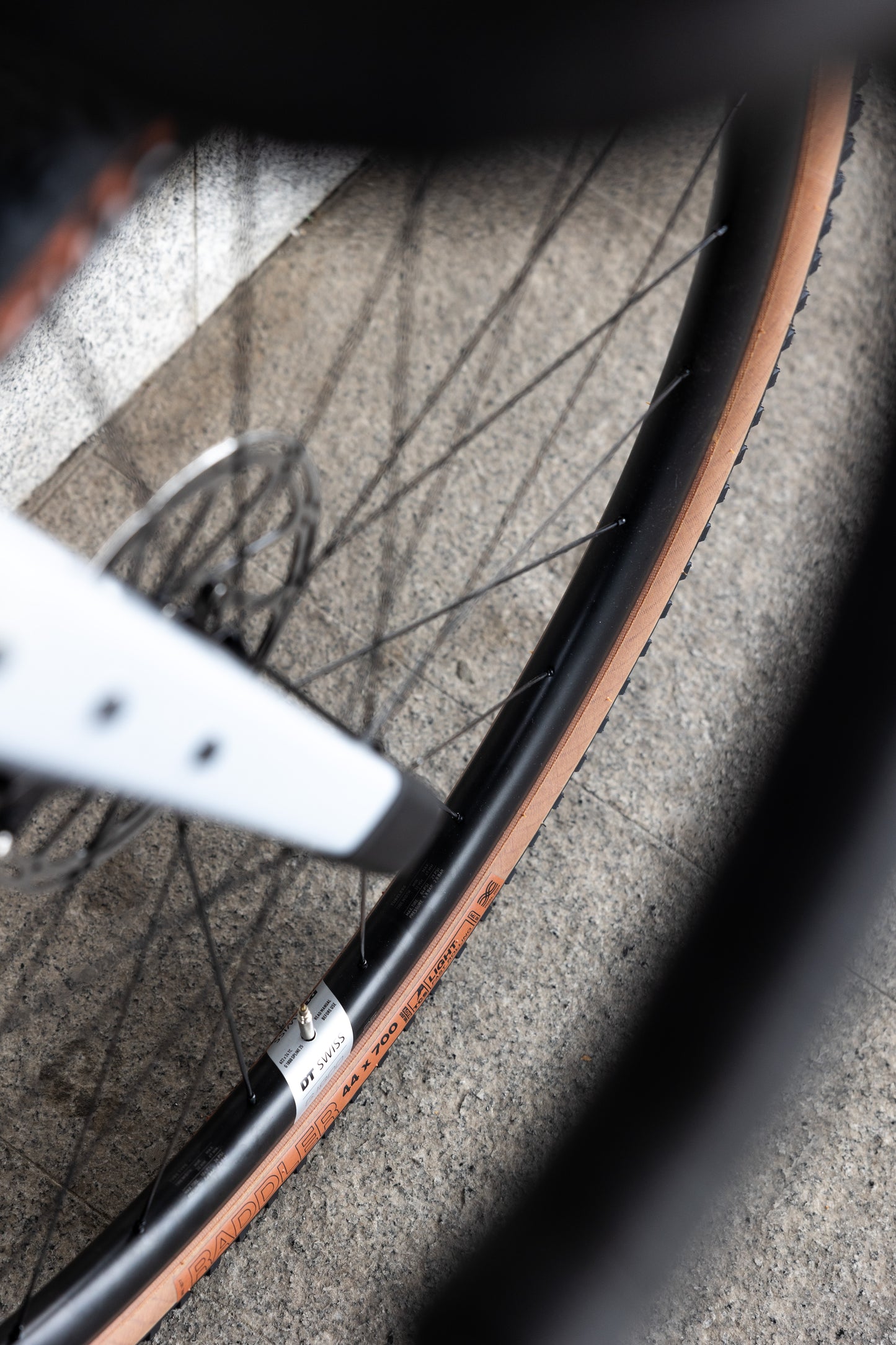 BMC URS THREE BLACK GREY TG M
