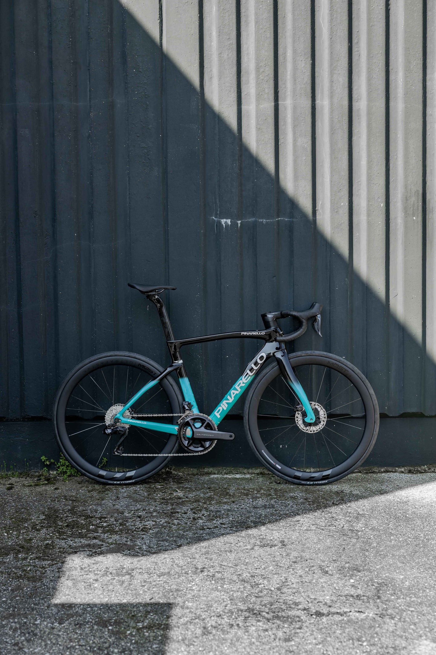 PINARELLO F7 ULTEGRA DI2 - 51,5 - TURQUOISE BLACK