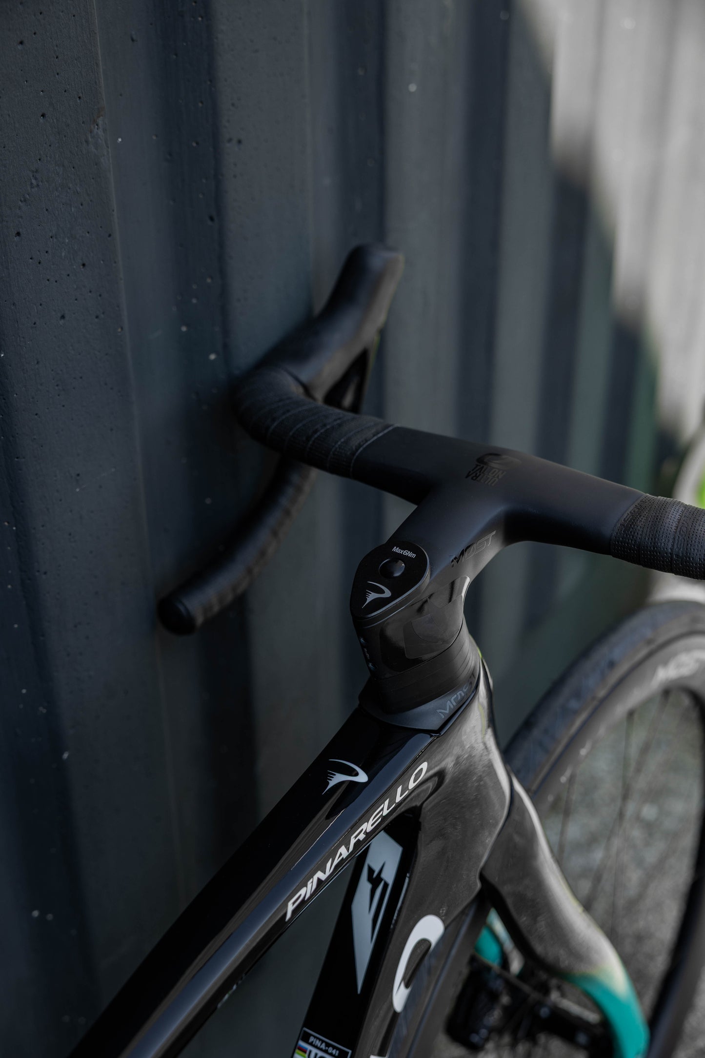 PINARELLO F7 ULTEGRA DI2 - 51,5 - TURQUOISE BLACK