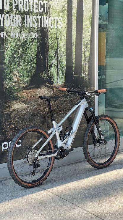 WILD M10 - CUSTOM - TG L